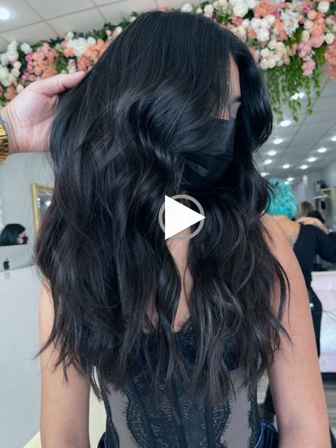 ▷▷ Short Layers...ce framining with curtain bangs Dark brunette hair medium long length Cute Hairstyle face framing curtain bangs wavy hair, face framing curtain bangs side part, face ?