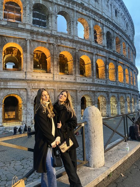 Rome, italy outfits #rome #vacay Rome December Outfit, Rome In February Outfits, Rome In The Fall, Rome Autumn Outfit, Outfits Italy Winter, Rome In January Outfits, Rome Outfits November, Italy In February Outfits, Rome Aesthetic Outfit Winter