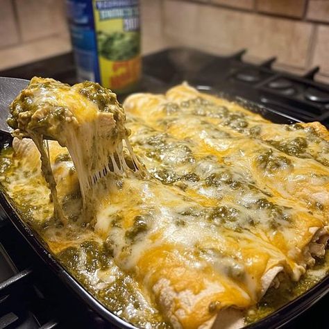 Mexican Green Chile, Chicken And Cheese Enchiladas - Easy DIY Recipes Mexican Green Chili Chicken And Cheese Enchiladas, Green Chili Chicken Enchiladas Flour Tortillas, Traditional Chicken Enchiladas, New Mexico Green Chile Chicken Enchiladas, Mexican Green Chili Chicken Enchiladas, Hatch Green Chile Chicken Enchiladas, Mexican Green Enchiladas Authentic, Chicken Green Enchiladas, Chicken Green Chili Enchiladas