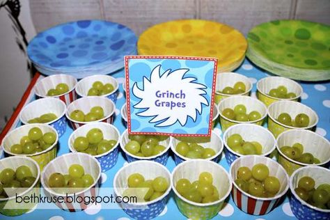 Dr Seuss Snacks, Dr Seuss Birthday Party Ideas, Doctor Suess Birthday, Dr Seuss Party Ideas, Dr Seuss Birthday Party, Dr. Seuss, Dr Seuss Baby Shower, Dr Seuss Day, Grinch Party