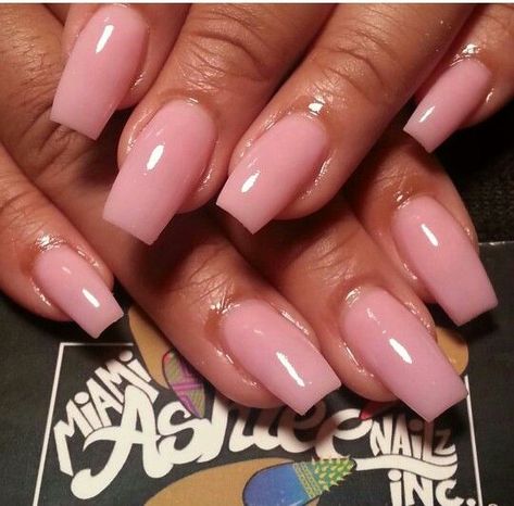 Soft Pink Nails Black Women, Pink Gel Nails, Subtle Nails, Ombre Acrylic Nails, Work Nails, Classy Acrylic Nails, Acrylic Nails Coffin Short, Pink Acrylic Nails, Neutral Nails