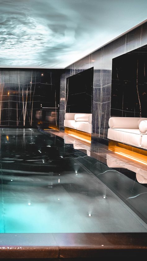 Spa Decor Ideas, Luxury Spa Design, Corinthia Hotel London, Spa London, Inspirational Homes, Corinthia Hotel, Nordic Sofa, Uk Trip, Pool Water Features