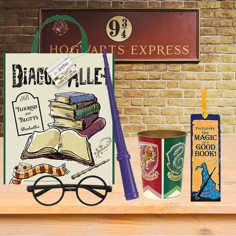 *Harry Potter Reusable Tote Bag with Toys Harry Potter Tableware, Harry Potter Decorations, Harry Potter Candy, Harry Potter Theme Party, Harry Potter Decor, Harry Potter Crafts, Birthday Halloween Party, Harry Potter Party, Party Shop