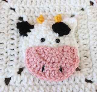 Cow Applique Free Crochet Pattern - Maria's Blue Crayon Cow Granny Square, Farm Blankets, Cow Applique, Granny Square Häkelanleitung, Crocheted Cow Pattern, Blue Crayon, Crochet Cow, Learn How To Crochet, Granny Square Blanket