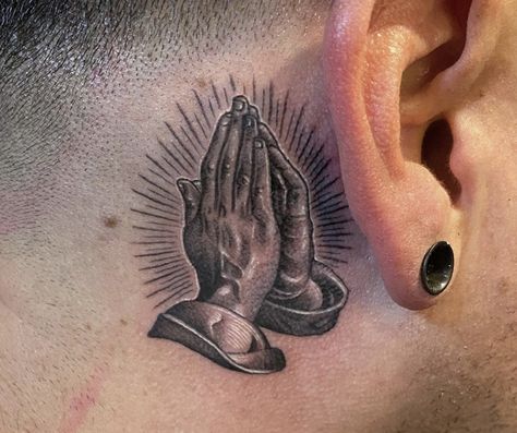 Prayer Hands Tattoo, Positivity Tattoo, Praying Hands Tattoo, Brain Tattoo, Ear Tattoo Ideas, Skull Sleeve Tattoos, Skull Sleeve, Prayer Hands, Neck Tattoo For Guys