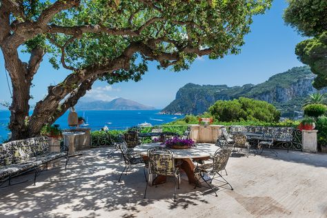 Get details of Villa Bismarck, An Extraordinarily Unique Location In Capri in Capri, Italy. Luxury Real Estate for sale on JamesEdition. Capri Aesthetic, Capri Wedding, Capri Italia, Italy Capri, Homes In Italy, Villa Di Lusso, Italy House, Villas In Italy, Campania Italy