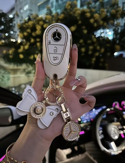 Lottery Manifestation, 2025 Motivation, Driving Aesthetic, Girly Car Accessories, Girly Car, Car Goals, Luxury Lifestyle Dreams, Car Mods, Pink Car