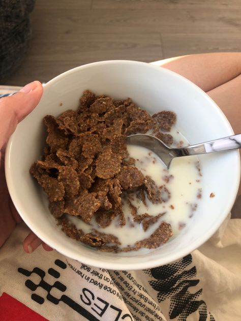 Bran Flakes, Granola Cereal, Life Aesthetic, Homemade Snacks, Yummy Foods, Aesthetic Food, Granola, Food Lover, Nom Nom