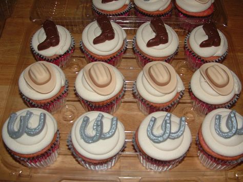 western wedding cupcakes would be cute for grooms table. Cowboy Cupcake Ideas, Cowboy Theme Cupcakes, Western Cupcake Ideas, Western Theme Cupcakes, Western Cupcakes, Country Cupcakes, Cowboy Cupcakes, Western Wedding Cakes, Wedding Cakes And Cupcakes