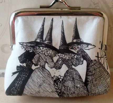 Halloween Witch Purse Three Witches, Halloween Tote, Witchy Woman, Change Purse, Cute Images, Womens Purses, Halloween Witch, Shopping Hacks, Favorite Holiday