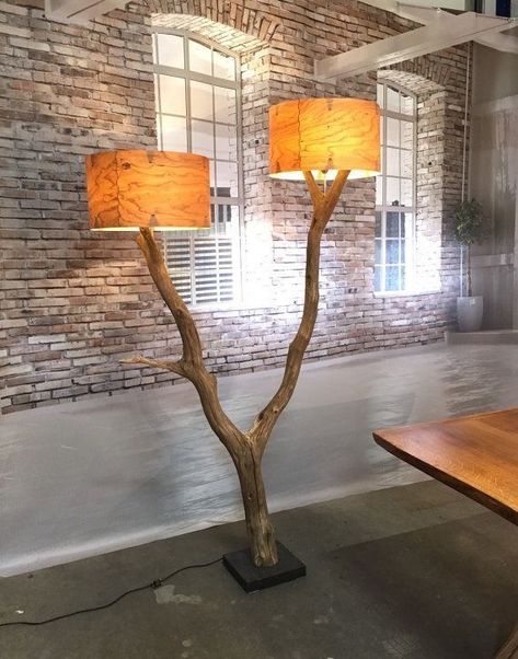 Takken Decor, Driftwood Lamp, Diy Lampe, Weathered Oak, Wood Lamps, Furniture Maker, Old Wood, Restoration Hardware, Diy Lighting