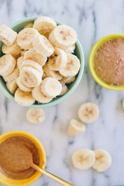 The ingredients: http://www.stylemepretty.com/living/2015/06/17/three-ingredient-banana-ice-cream/ | Recipe: Proper - http://theproperblog.com/ Banana Photography, Banana Food, Mochi Ice Cream, Raspberry Ice Cream, Banana Benefits, Banana Slices, Pumpkin Ice Cream, Banana Ice Cream, Banana Slice