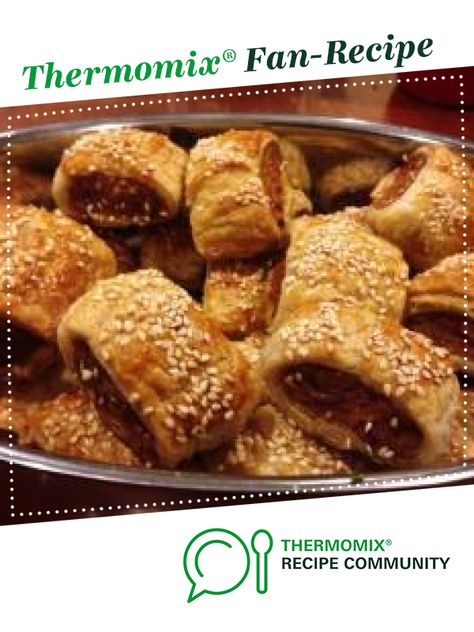 Sausage rolls Thermomix Recipes Dinner, Quick Chicken Curry, Thermomix Recipes Healthy, Thermomix Baking, Sausage Rolls Recipe, Bacon Sausage, Pies Maker, Protein Breakfast Recipes, Quick Chicken