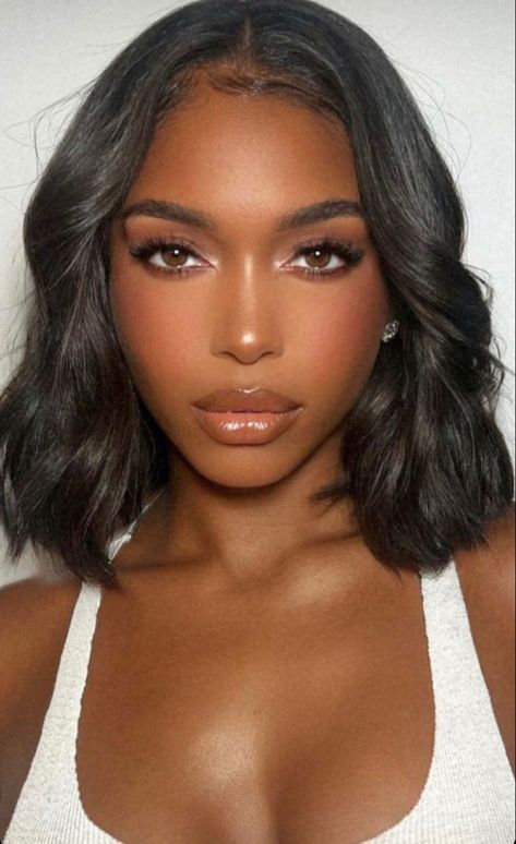 Lori Harvey Glam, Brown Woman Makeup, Formal Make Up Brown Eyes, Beyonce 90s Makeup, Bombshell Makeup Black Women, Vs Angel Makeup Brown Eyes, Soft Makeup Look For Brown Eyes, High Contrast Natural Makeup, French Bride Makeup