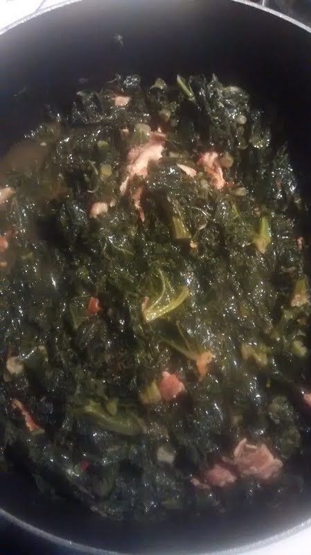 Kale Greens Recipe Southern, Kale Recipes Sauteed, Cooked Kale Recipes, Kale Greens, Spicy Vegan Recipes, Kale Recipe, How To Cook Kale, Southern Recipes Soul Food, Southern Cuisine