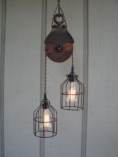 Pulley Light Fixture, Pulley Light, Vintage Industrial Decor, Lighting Pendant, Industrial Light Fixtures, Deco Luminaire, Vintage Farm, Rustic Lighting, Industrial Lighting