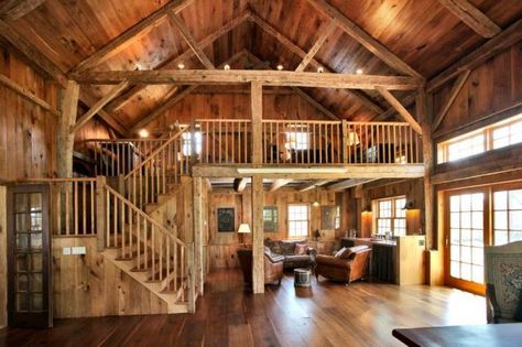 We love converted barns. The salvaged wood walls, the lofty ceilings, the sense of boundless space. There are lots of creative touches people have added Pole Barn Homes Interior, Barn Conversions, Barn Loft, Barn Houses, Homes Inside, Casa Loft, Barn Living, Converted Barn, Barn Renovation