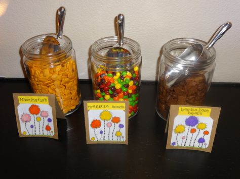 thneedville party snacks! Lorax Party Ideas, Lorax Halloween, Lorax Birthday, Lorax Party, Dessert Cafe, Birthday Baking, Whimsical Nature, Cupcake Bakery, Grow Food