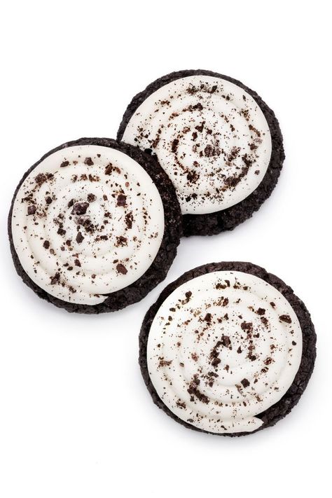 Oreo Food, Crumble Cookie, Vanilla Cream Cheese, Vanilla Cream Cheese Frosting, The Best Desserts, Crumbl Cookies, Steak And Shrimp, Gourmet Desserts, Cookie Flavors