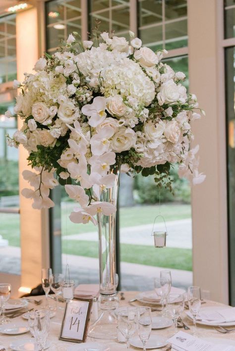 Stonebridge Country Club Wedding, Classic Wedding Centerpieces, High Centerpieces, Wedding Flower Arrangements Table, Round Wedding Tables, Nyc Luxury, Blue Centerpieces, Tall Wedding Centerpieces, Wedding Floral Centerpieces