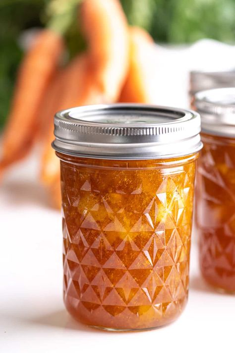 Carrot Preserves - An Easy Carrot Cake Jam Recipe Carrot Cake Jam Recipe, Carrot Preserves, Carrot Cake Jelly, Banting Food List, Carrot Jam Recipe, Carrot Jam, Canning Carrots, Carrot Cake Jam, Pectin Recipes