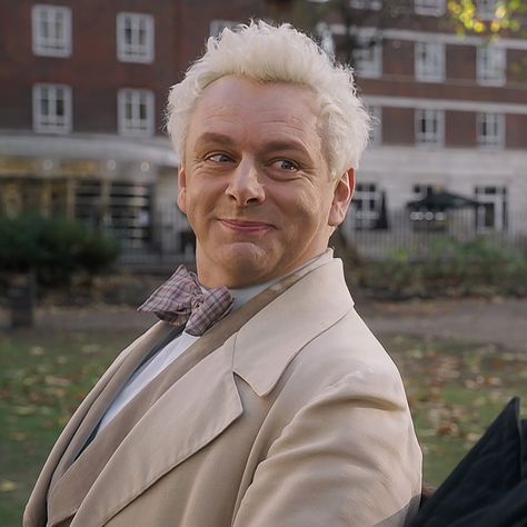 Good Omens Tumblr, The Omen, Scrapbook Printing, Good Omens Book, Terry Pratchett, Michael Sheen, Good Omens, Neil Gaiman, Iconic Photos