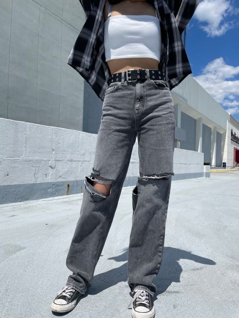 Cargo Ideas, Parking Garage, Fit Inspo, Denim Outfit, Outfits Casuales, Outfits Aesthetic, Fitness Inspo, Mom Jeans, Black Jeans