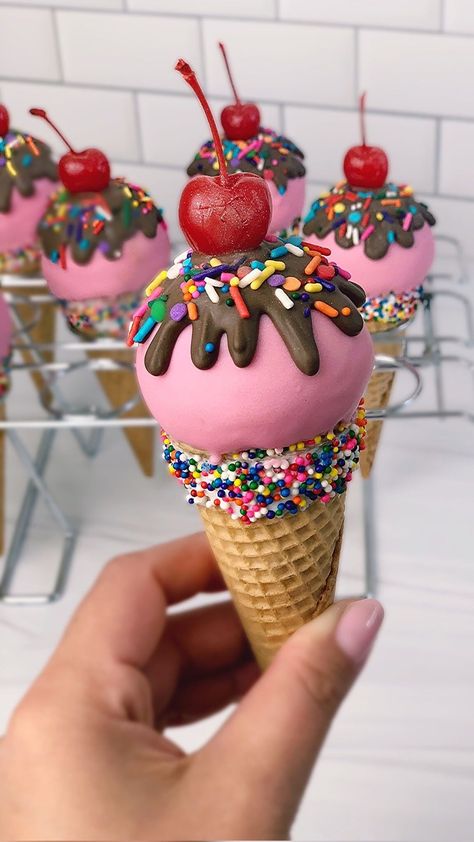 Cake Cones Cupcakes, Cake Pop Ice Cream Cone, Ice Cream On A Cone, Ice Cream Cone Cupcake, Diy Ice Cream Cone, Cake Cones, Dipped Ice Cream Cones, Ice Cream Cone Cake Pops, Cupcake Ice Cream Cones