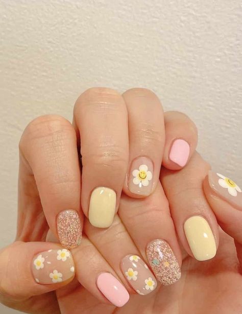 Top Nail Colors For 2023, Nail Birthday, Nail 2023, Kids Nail Designs, Nail Art For Kids, 2023 Nails, Art Hacks, May Nails, Sassy Nails