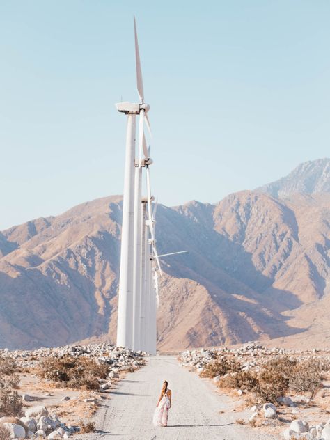 Palm Springs Windmill Photoshoot, Windmill Photoshoot, Palm Springs Windmills, Palm Springs Bach, Coachella Chic, Palm Springs Photography, Windmill Photos, Desert Vacation, Light City