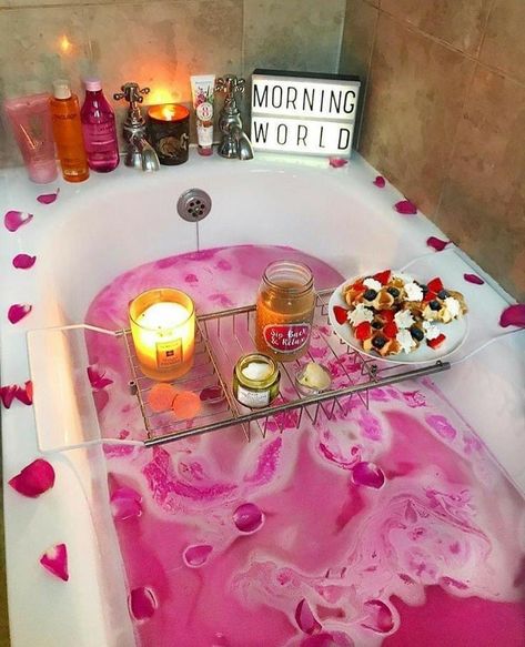 Him Aesthetic, Bath Soak Recipe, Romantic Bathrooms, Romantic Bath, Bathroom Pink, Aesthetic Bath, Girly Bathroom, Beautiful Bathtubs, Bath Aesthetic