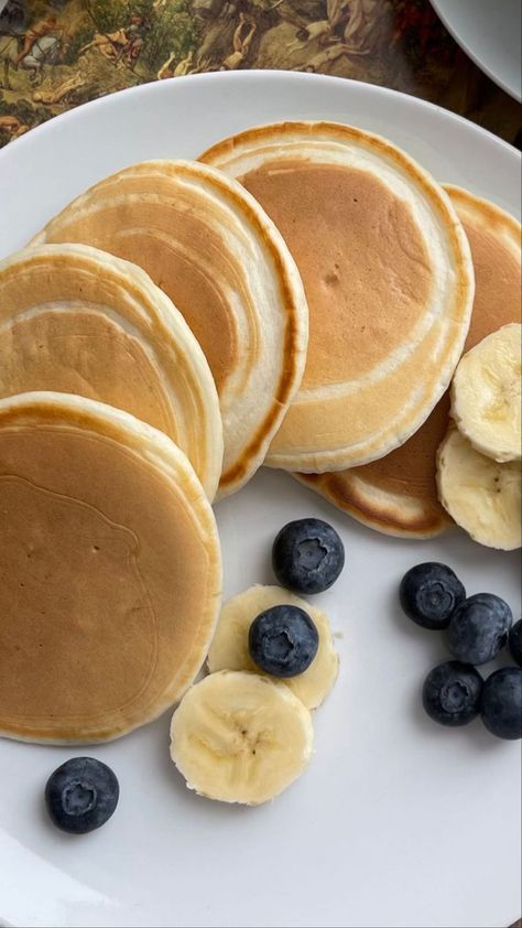 Pancakes Aesthetic, American Pancakes, Think Food, Food Is Fuel, Morning Food, Sweet Savory, Pretty Food, Food Cravings, Aesthetic Food