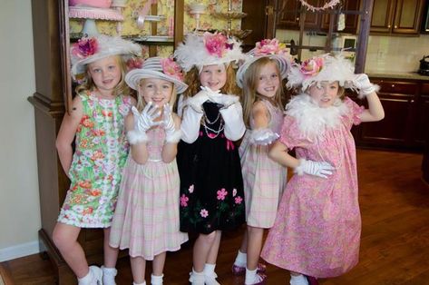 Tea Party! Love the games and decor!                                                                                                                                                                                 Mais Girls Tea Party Birthday, Tea Party Activities, Doll Tea Party, Tea Party Games, Vintage Tea Parties, Kids Tea Party, Tea Hats, Girls Tea Party, High Tea Party