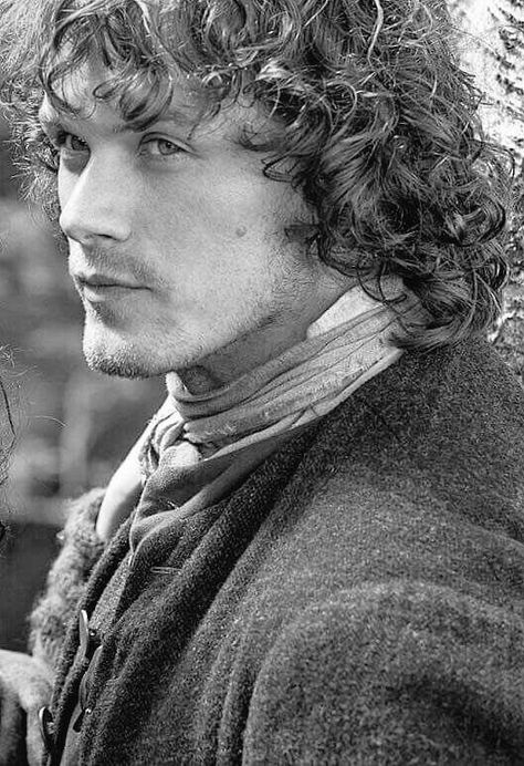 Curls and stubble James Fraser Outlander, Jaime Fraser, Outlander Jamie Fraser, Sam Heugan, Outlander Quotes, Outlander Season 1, Jamie Fraser Sam Heughan, Outlander Book Series, James Alexander