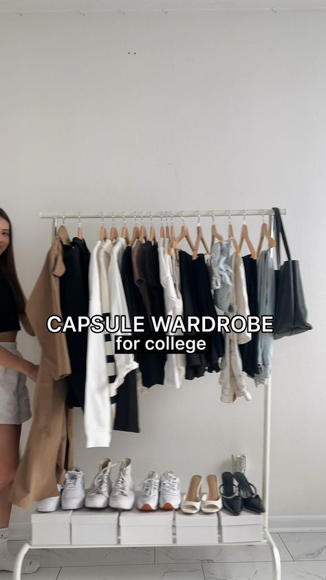 Basic University Outfits, Cute University Outfits, Capsule Wardrobe For College, Dubai Wardrobe, Aesthetic Outfit Skirt, Aesthetic Outfits For Fall, Essential Clothing Pieces, Fashion Outfits For School, Work Outfits Casual