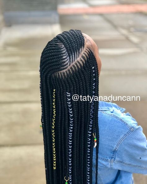 Rochester, NY Braider 🌸 on Instagram: “3 layer side part ✨ This is by far my most asked style to recreate & this photo is a year old 😊 • • #rochesterbraider #feederbraids…” 3 Layer Feed In Braids Side Part, Two Layer Feed In Braids Side Part, 3 Layer Braids, 3 Layer Feed In Braids, Two Layer Feed In Braids, Braids To Try, African American Braided Hairstyles, Lemonade Braids Hairstyles, Side Braids