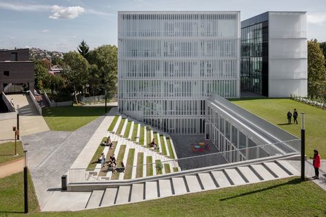 Amphitheater Architecture, Parking Building, Landscape Stairs, Galleries Architecture, Campus Design, University Architecture, Library Architecture, Stairs Architecture, Architecture Design Sketch