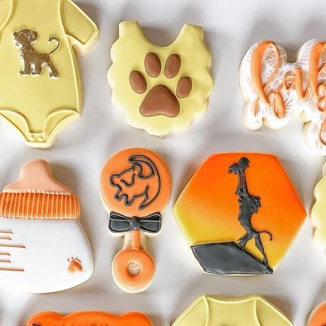 Lion Guard Cookies, Lion King Theme Baby Shower Ideas, Lion King Baby Shower Ideas Decoration, Simba Baby Shower Ideas, Lion King Baby Shower Cake, Lion King Baby Shower Ideas, Simba Baby Shower, Kylie Baby Shower, Lion King Birthday Party Ideas