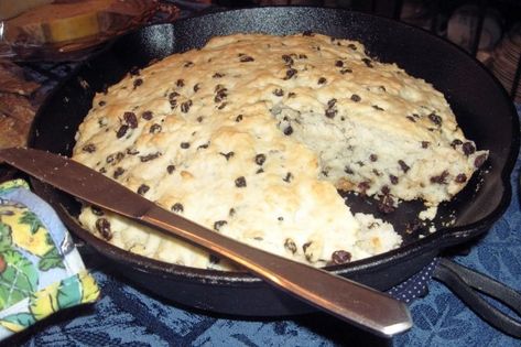 Bannock Bread - Eastern Woodland Métis Nation (Canada) Bread Blueberry, Bannock Recipe, Bannock Bread, Prepper Food, Square Cake Pans, Blueberry Bread, Sweet Dough, Fry Bread, Bread Ingredients