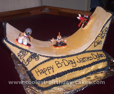 tech deck birthday cake - Google Search Amazing Cake Ideas, Birthday Cake Inspiration, Skateboard Birthday, Diy Birthday Cake, Deck Party, Tech Deck, Homemade Cake, Amazing Cake, Tape Deck