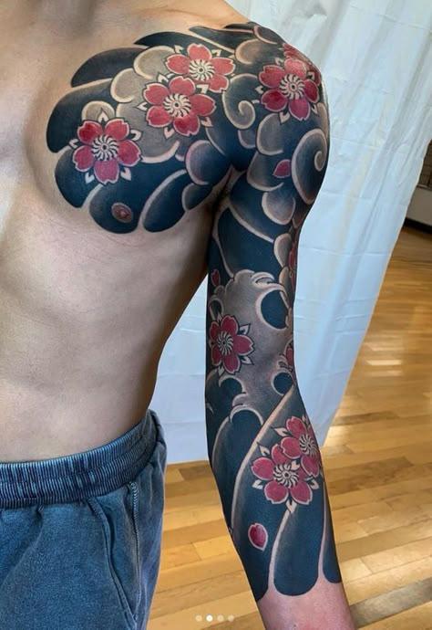 Three Quarter Sleeve Tattoo, Irezumi Sleeve, Tato Irezumi, Traditional Japanese Tattoo Sleeve, Traditional Japanese Tattoo Designs, Colin Baker, Yakuza Tattoo, Japan Tattoo Design, Cloud Tattoo