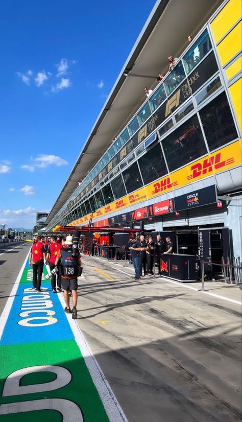 Monza ~ Italian Grand Prix ~ 2022 ~ pit lane Dreams And Goals, Driver Job, F1 Wallpaper Hd, Career Vision Board, Italian Grand Prix, Future Jobs, Moto Gp, Future Plans, Travel Goals