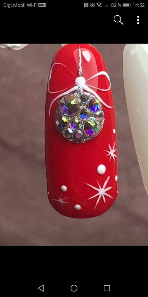 Christmas Nail Designs Holiday, Ongles Bling Bling, Xmas Nail Designs, Nail Art Noel, Xmas Nail Art, Holiday Nails Christmas, Holiday Nail Designs, Cute Christmas Nails, Christmas Gel Nails