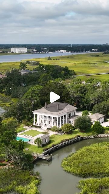 Luxury Home Magazine Charleston on Instagram: "Savannah, GA | Situated on the finest waterfront lot in Chatham county, this southern mansion built in 2013 is traditional waterfront living with a luxury modern feel. ✨ What is your favorite part about this home? Comment Below! ⬇️ Presented by Stewart Marshall of Daniel Sotheby’s International Realty | 912-655-5599 📸- @keeneyemarketing" Waterfront Living, Southern Mansions, Home Magazine, What Is Your Favorite, Savannah Ga, House And Home Magazine, Charleston Sc, Savannah, Charleston