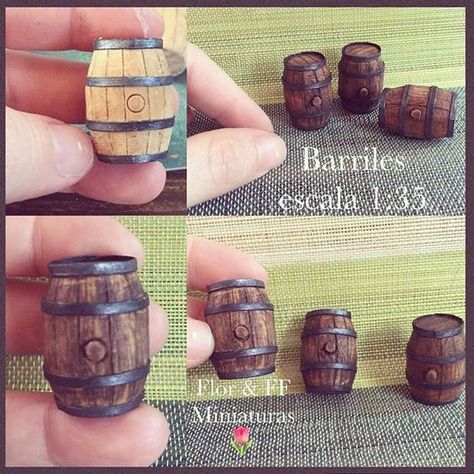 Tutorial for making dollhouse barrels in 1:12 scale Tiny Violin, Deco Fruit, Popsicle Stick Crafts, Diy Fairy, Miniature Diy, Miniatures Tutorials, Fairy Garden Diy, Miniature Houses, Miniature Crafts