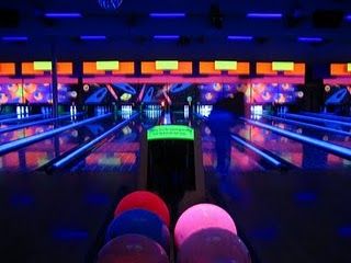 #BOWLING DATE! Make it glow in the dark for even more fun :) Home Bowling Alley, Cosmic Bowling, Glow Bowling, Bowling Center, Nostalgia Aesthetic, Bowling Party, Lake Havasu City, Bowling Alley, Photo Wall Collage