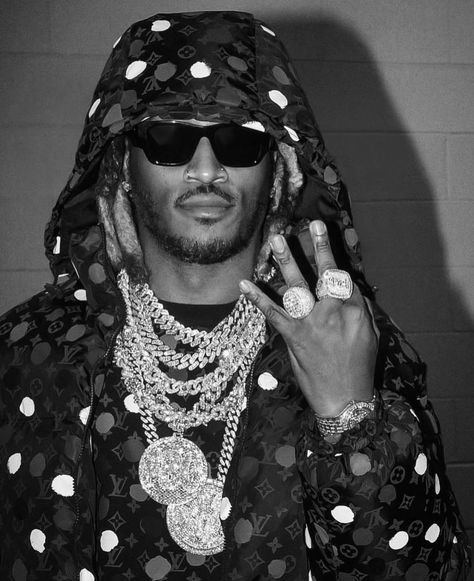 Rapper Future, Future Hndrxx Wallpaper, Rapper Jewelry Aesthetic, Future Pfp Rapper, Iconic Rapper Photos, Future Wallpaper Rapper, Future Aesthetic, Future Pfp, Aesthetic Hiphop