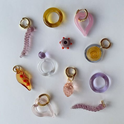 sandralexandra on Instagram: “All of the pinks & oranges 🐷🎟🌷🍊📙🧡 . . . . #sandralexandra #glassjewellery” Jewelry Glass, Handmade Colorful Glass Jewelry, Cheap Orange Glass Jewelry, Glass Marble Jewelry, Pink Glass Necklace, Solid Opal Ring, Pink Heart-shaped Glass Jewelry, Ethereal Jewelry, Lampwork Bead Jewelry