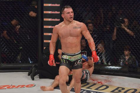 BELLATOR MMA SIGNS LIGHTWEIGHT STANDOUT ‘IRON’ MICHAEL CHANDLER TO MULTI-YEAR, MULTI-FIGHT CONTRACT EXTENSION SANTA MONICA, Calif. (February 12, 2015) – When sifting through a list of Bellator MMA’… Michael Chandler, Mma Motivation, Mma Videos, Mma Girls, Mma Workout, Signed Contract, Mma Shorts, Mma Training, Mma Boxing