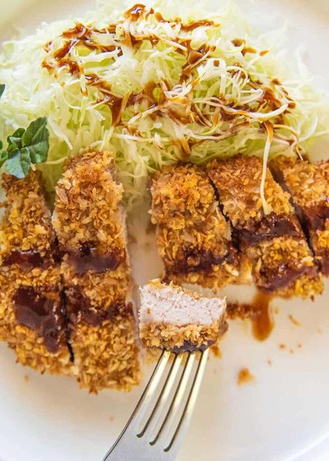 Oven Baked Tonkatsu - RecipeTin Japan Baked Pork Cutlets, Tonkatsu Recipe, Baked Chicken Tenderloins, Crispy Oven Baked Chicken, Healthy Version, Recipetin Eats, Recipe Tin, Organic Snacks, Pork Cutlets